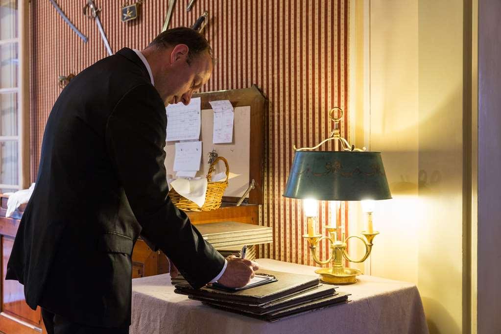 ז'ואה-לה-טור Chateau De Beaulieu Et Magnolia Spa, The Originals Relais מסעדה תמונה